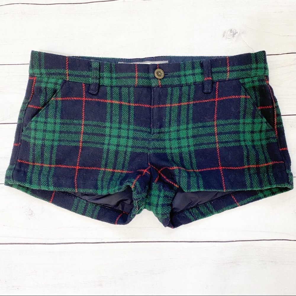 ABERCROMBIE & FITCH • Flannel lined plaid shorts
